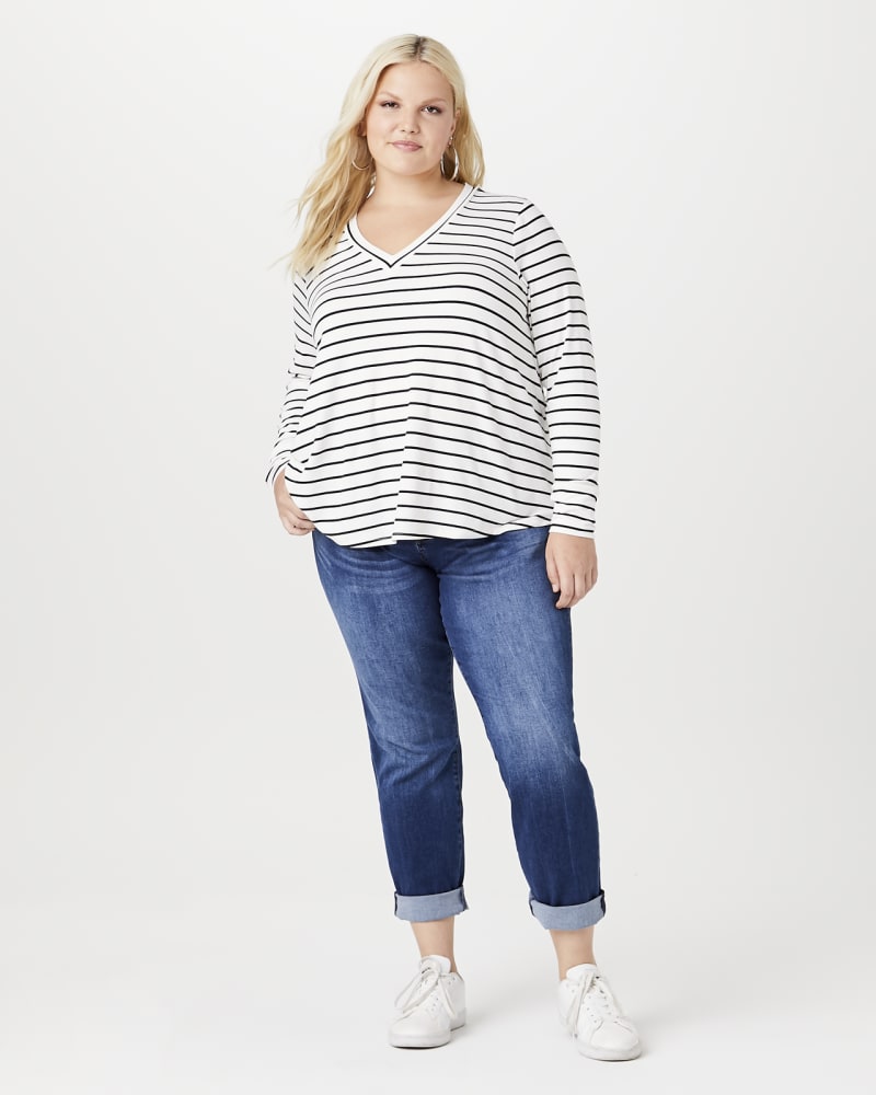 Plus size model with apple body shape wearing Maci Featherweight Brushed Knit Long Sleeve Top by Molly&Isadora | Dia&Co | dia_product_style_image_id:143978